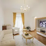 Sarandrea Рим