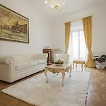 Апартаменты Sarandrea Рим