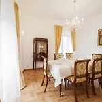 Sarandrea Апартаменты Рим
