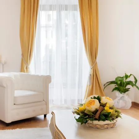 Sarandrea Apartment *