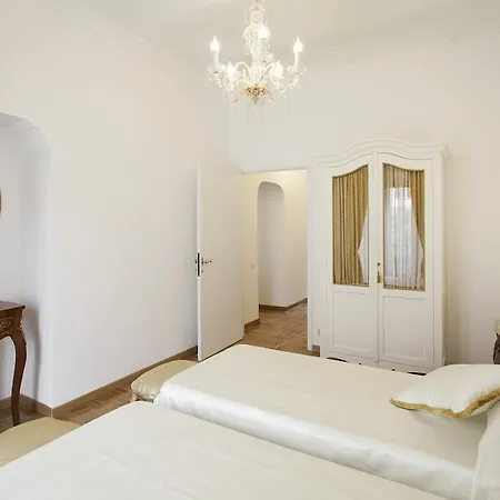 Appartement Sarandrea *
