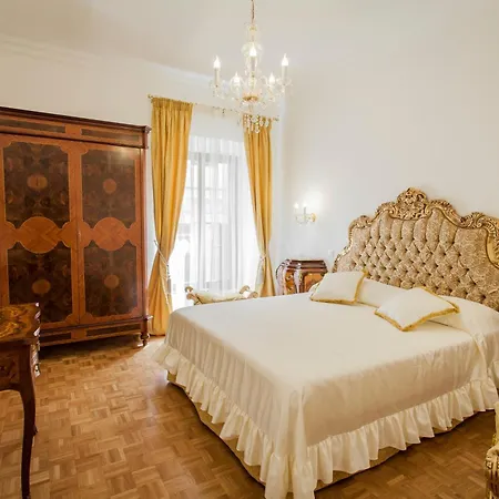 Sarandrea شقة روما